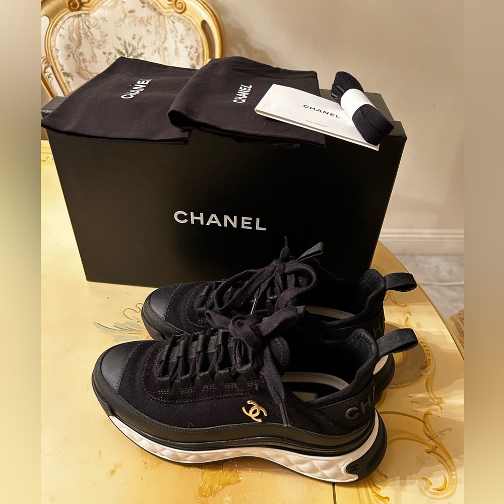 Chanel Sneakers Size 36 Authentic 
🔥FLASH SALE🔥